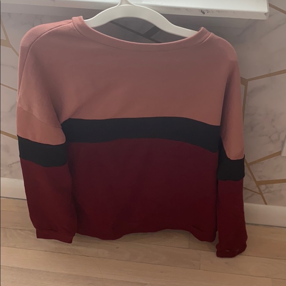 Women’s multicolor sweatshirt